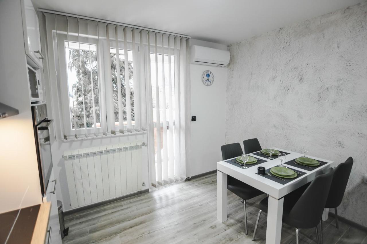Kristal Apartmani Arandelovac Exterior photo
