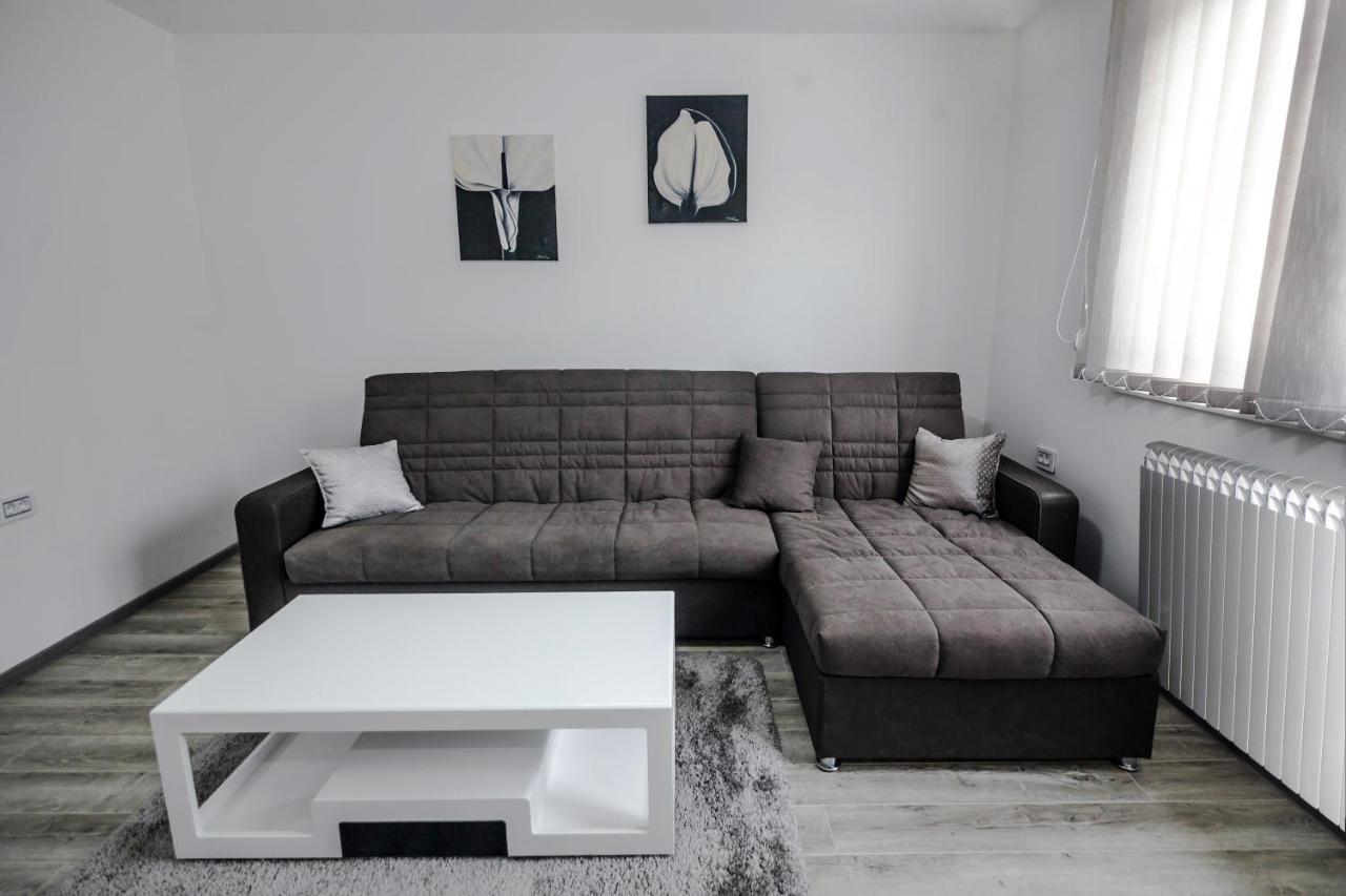 Kristal Apartmani Arandelovac Exterior photo